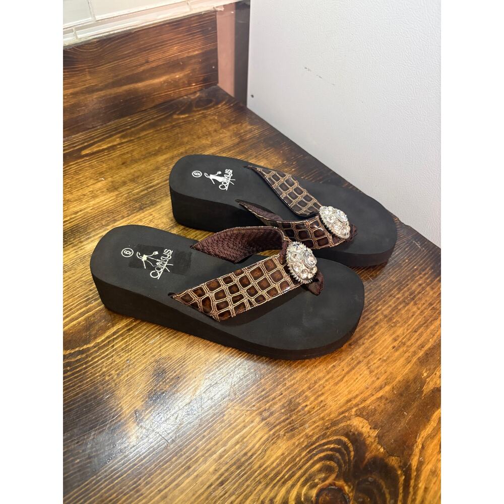Corkys Brown Flip Flops Size 6 - Picture 2 of 7